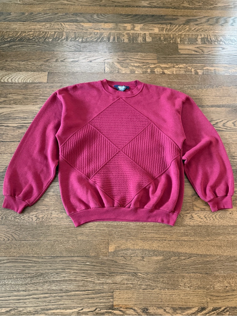 knightsbridge 80s diamond texture crew neck